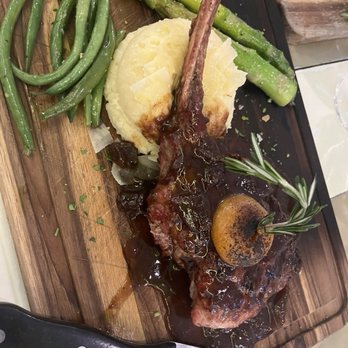 Blanc signature dishes The menu is highly seasonal and changes frequently, but may include dishes like Wagyu Beef, Pan-Seared Foie Gras, and creative preparations of local seafood.